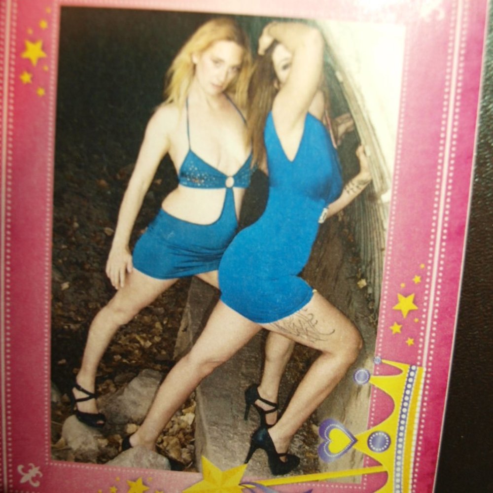 30 Piece PUZZLE in Color ARTIST MERCHANDISE